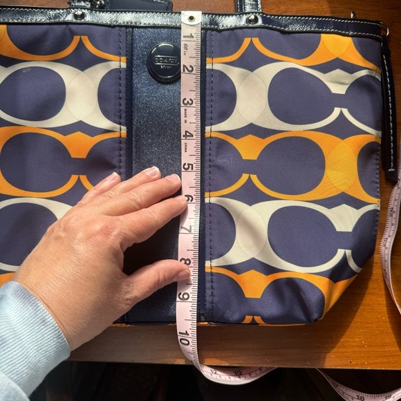 Coach Handbag - Picture 7 of 8